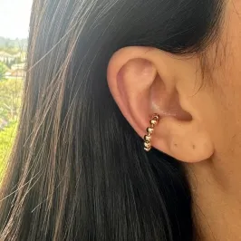 BRINCO DOURADO PIERCING FAKE BOLINHAS