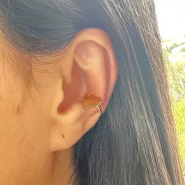 BRINCO DOURADO PIERCING FAKE CORAÇÃO