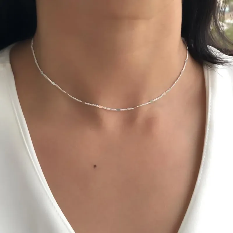 Gargantilha Prata Choker Fina com Detalhes