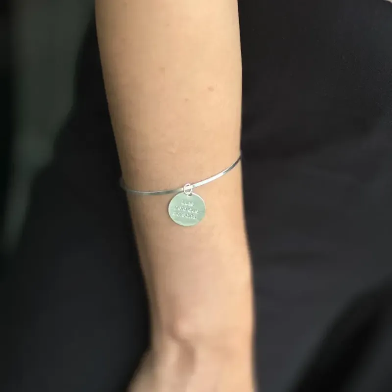 Pulseira Prata Bracelete Lute pelo que acredita