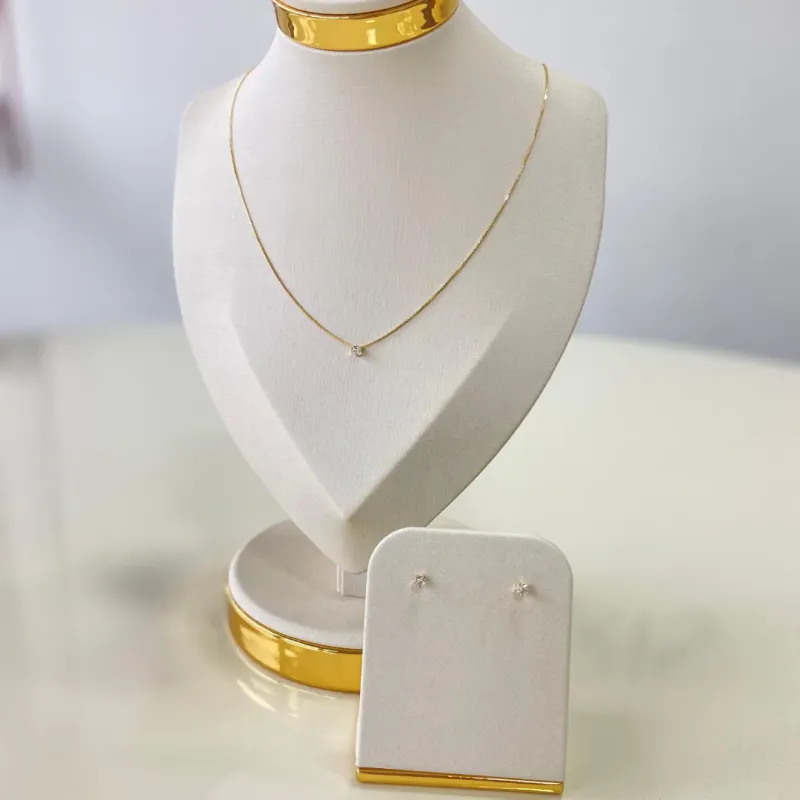 Conjunto Dourado Quadrado Mini Zirconia