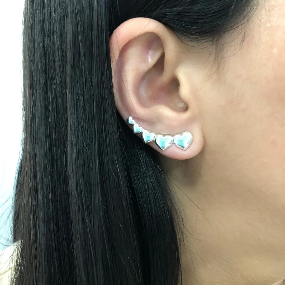 BRINCO PRATA EAR CUFF CORAÇÕES