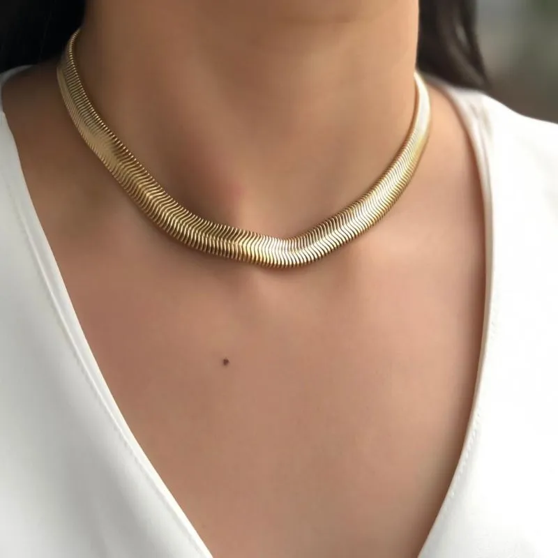 Gargantilha Dourada Choker Grosas Lacraia