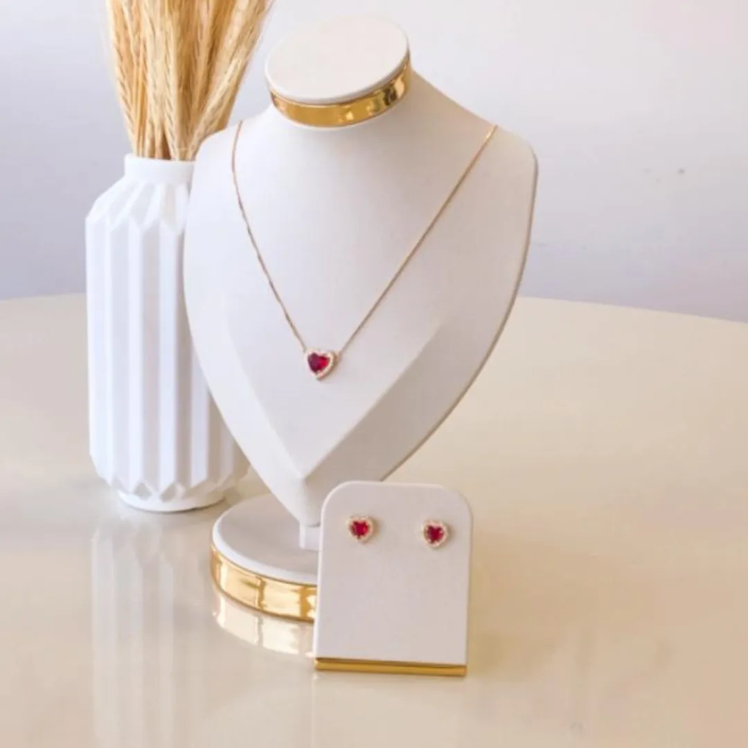 Conjunto Dourada Coração Zircônia Vermelho Cravejado